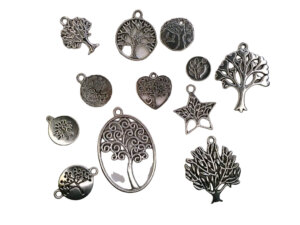 10pc Tree charms and pendants 10-40mm